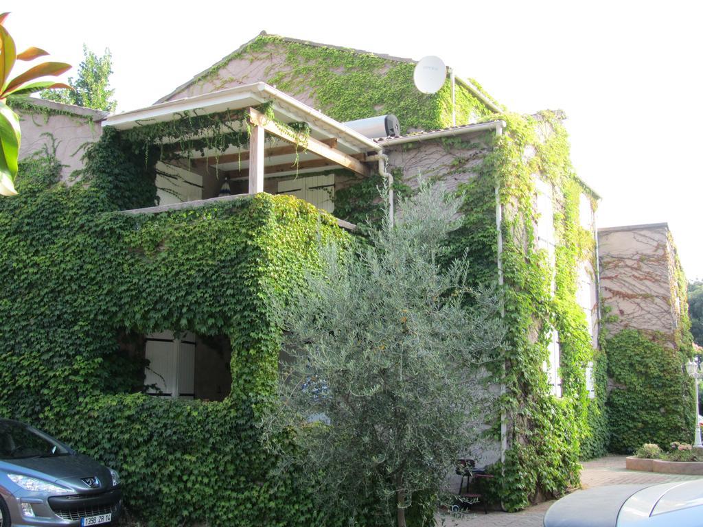 Sole E Mare Aparthotel Santa-Maria-Poggio  Εξωτερικό φωτογραφία