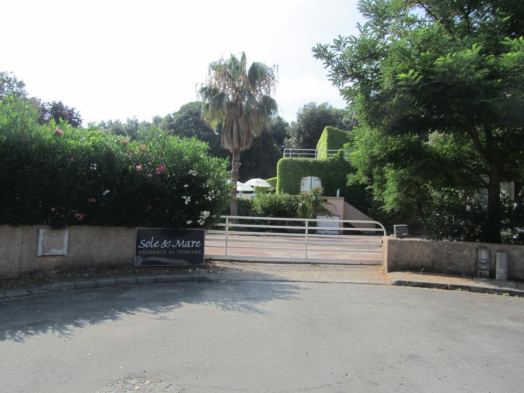 Sole E Mare Aparthotel Santa-Maria-Poggio  Εξωτερικό φωτογραφία
